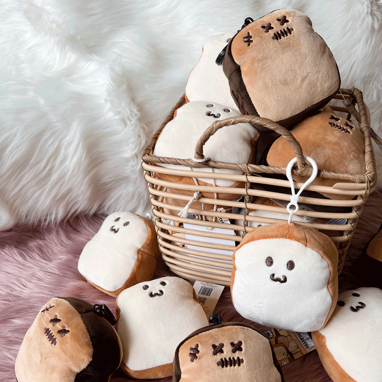 Starter Toasty 4" Clip - on Plush - Everjoy Collective